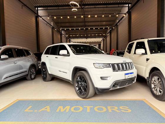 JEEP GRAND CHEROKEE 3.0 LIMITED 4X4 V6 24V TURBO DIESEL 4P AUTOMÁTICO